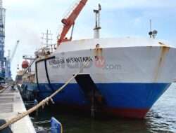 Mengatasi Krisis Beras Di NTT, Kapal Tol Laut Angkut 1600 Ton Beras Bantuan