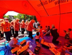 Sebagian Warga Korban Erupsi Gunung Semeru Masih Bertahan di Pengungsian.