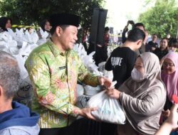 Solidaritas Multi Pihak: 1.000 Paket Sembako Disalurkan untuk Warga dan Driver Ojol